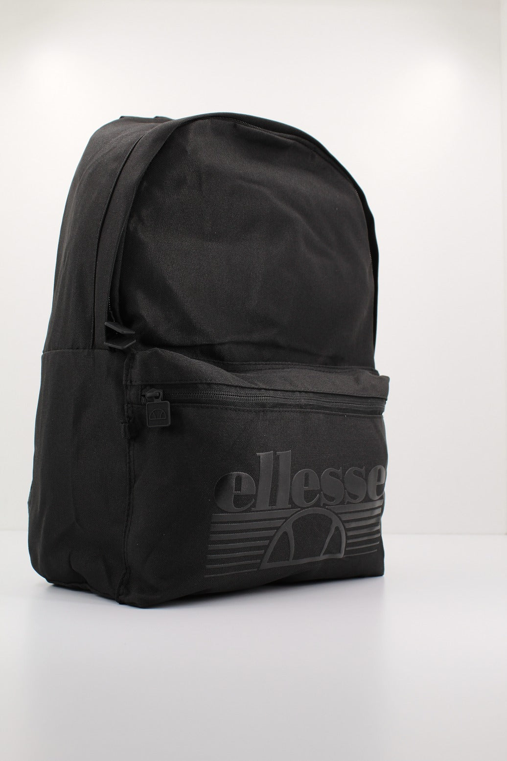 ELLESSE ADIELO BACKPACK en color NEGRO  (1)