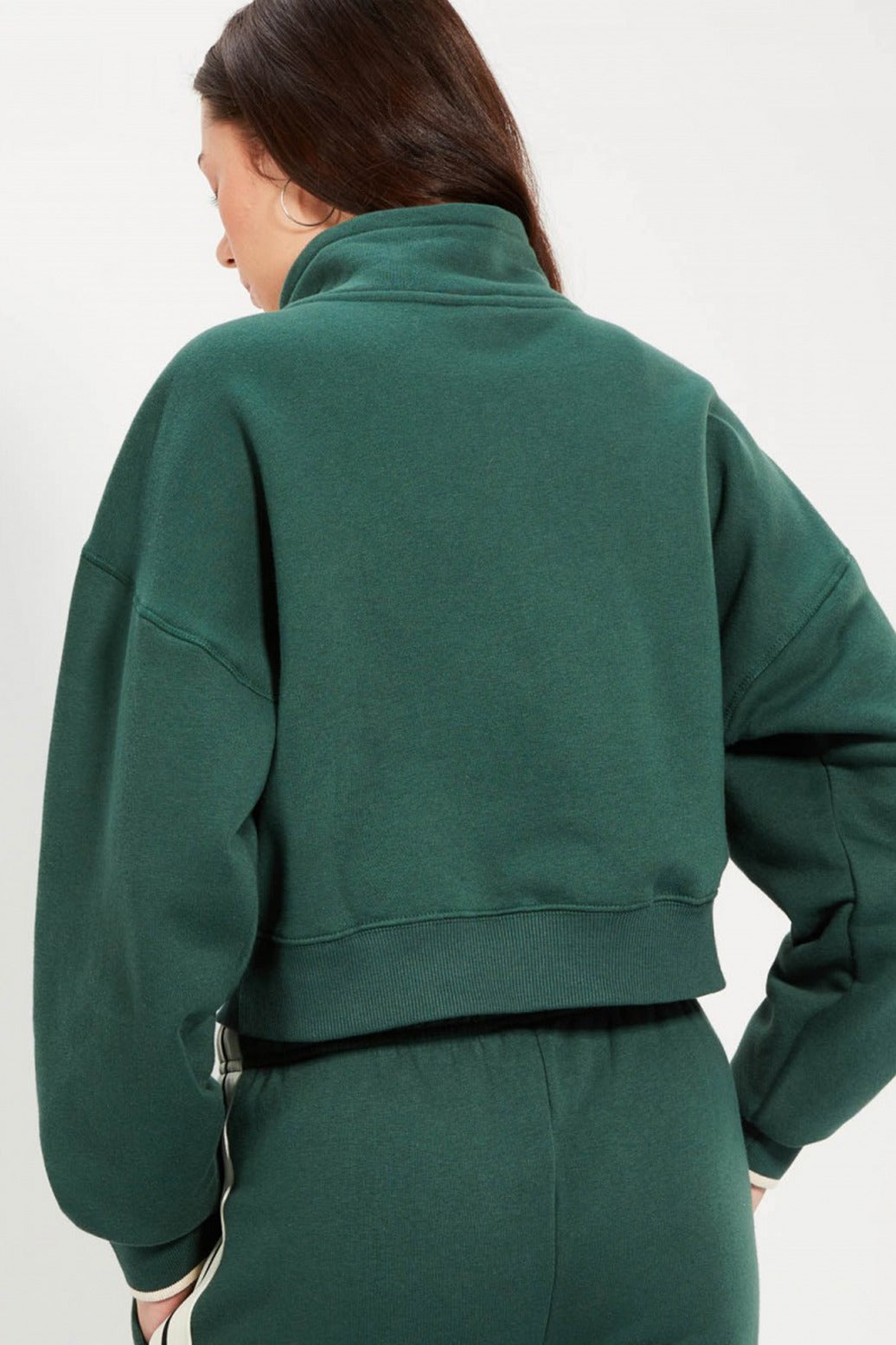 ELLESSE INNOCENZO CROP SWEATSHIRT en color VERDE  (3)