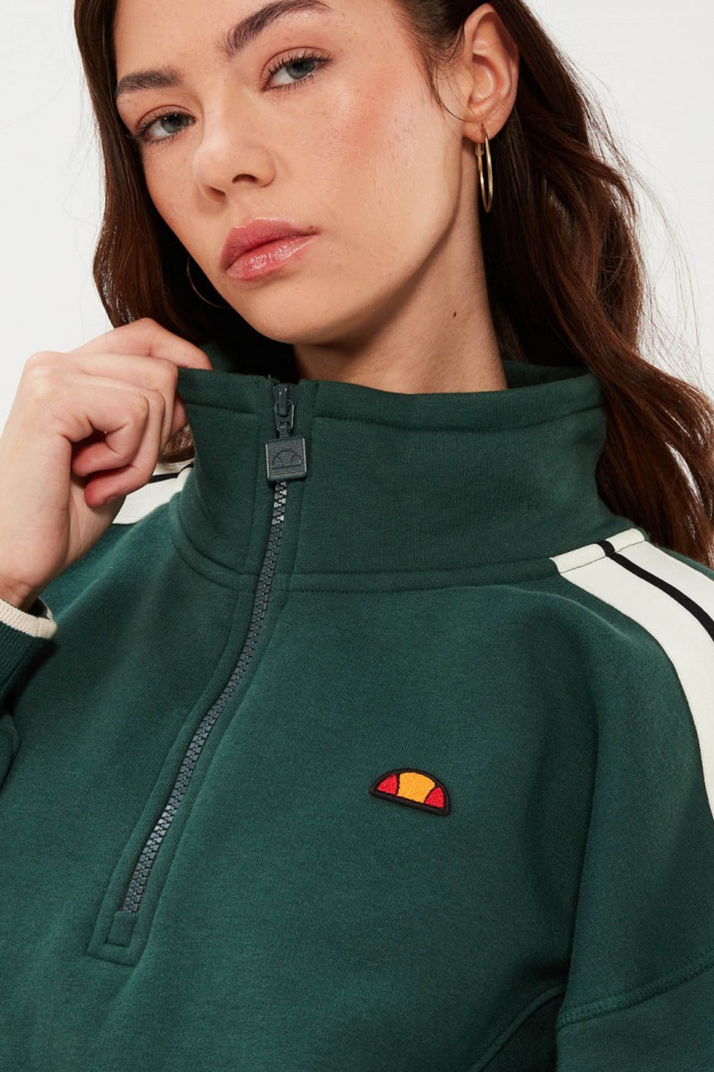 ELLESSE INNOCENZO CROP SWEATSHIRT en color VERDE  (4)