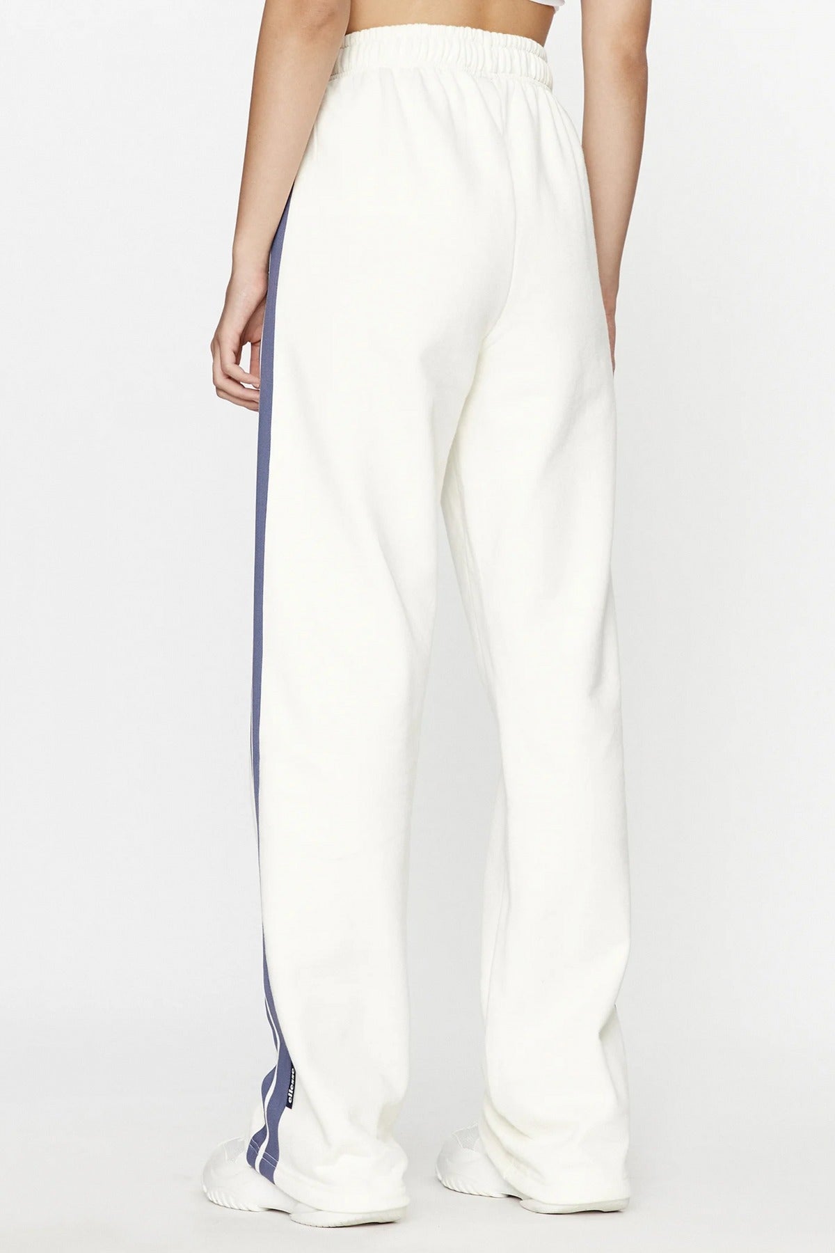 ELLESSE RAD JOG PANT en color BLANCO  (2)