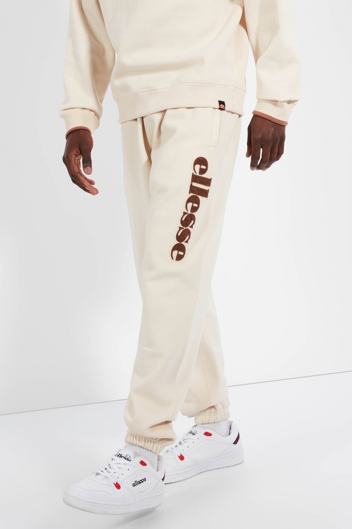 ELLESSE GARSI JOG PANT en color BLANCO  (1)