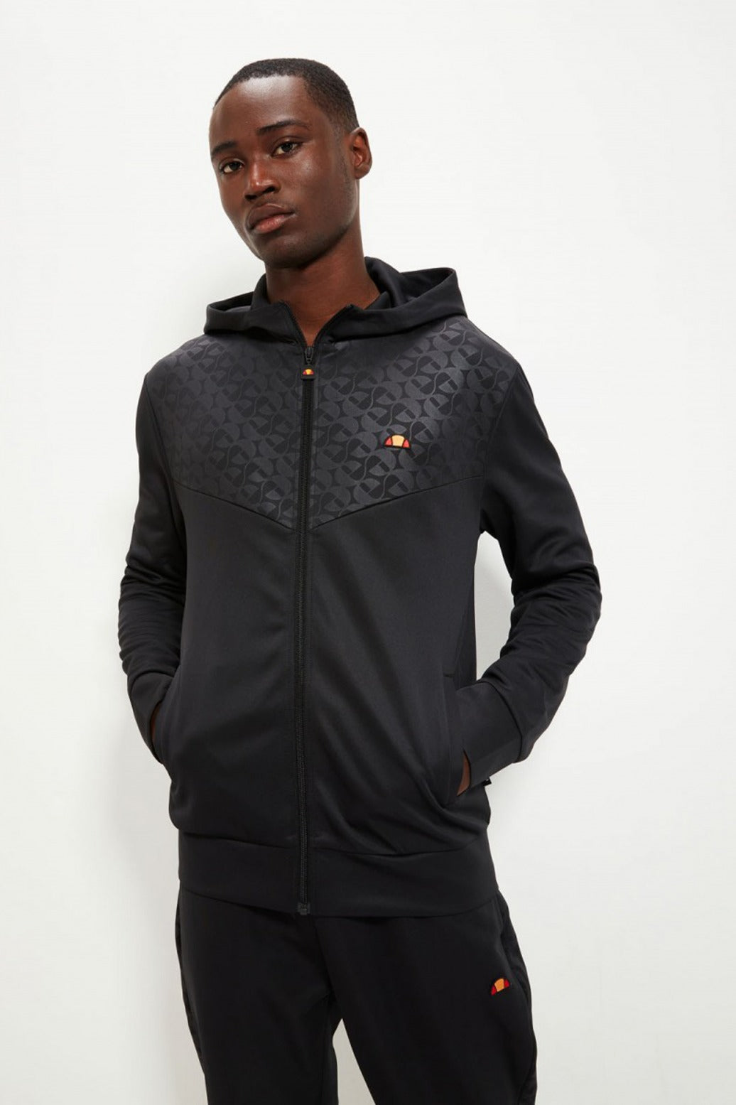 ELLESSE VARDIO TRACK TOP en color NEGRO  (2)