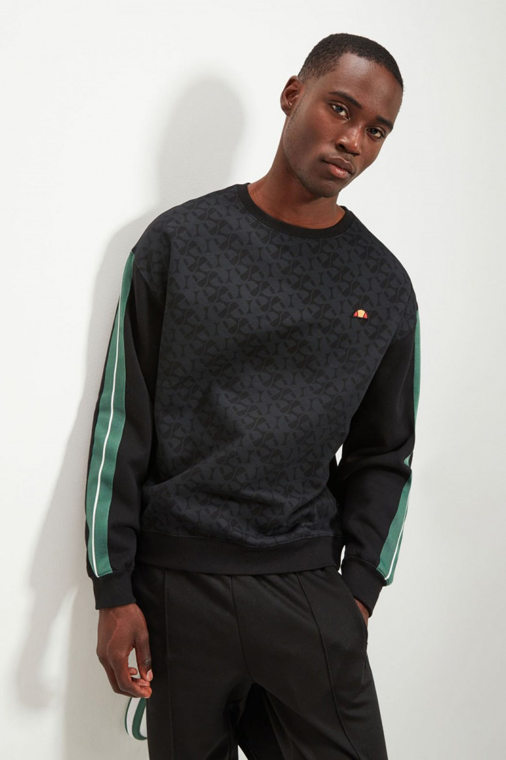 ELLESSE  ITALIE SWEATSHIRT en color NEGRO  (2)