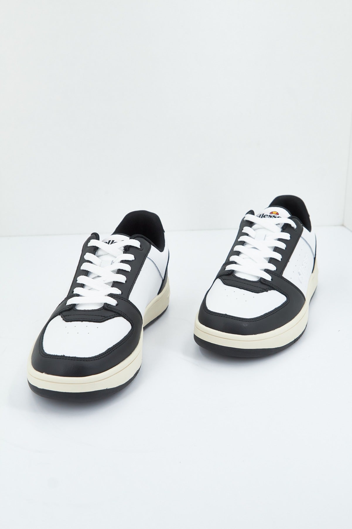 ELLESSE PANARO CUPSOLE en color BLANCO  (2)