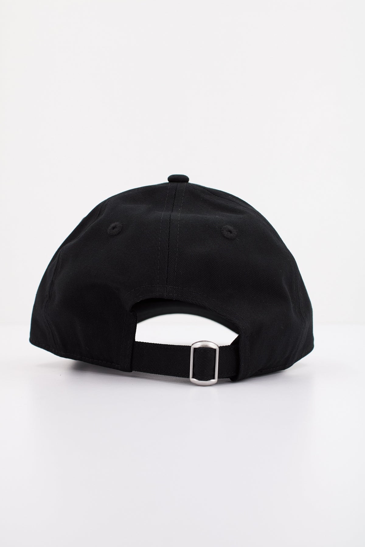 ELLESSE CADEZO CAP en color NEGRO  (3)