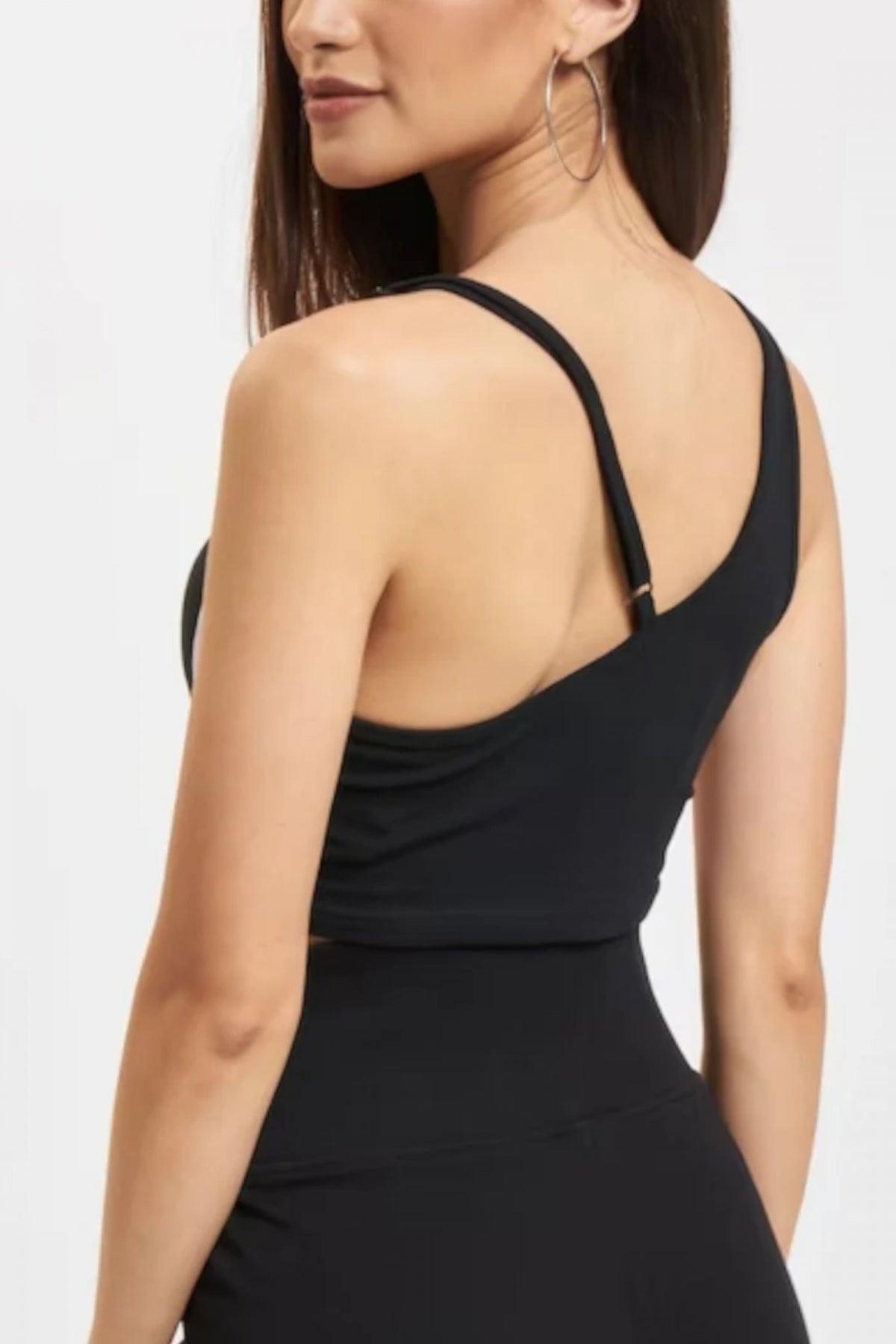 ELLESSE PLAYSOL CROP TOP en color NEGRO  (3)