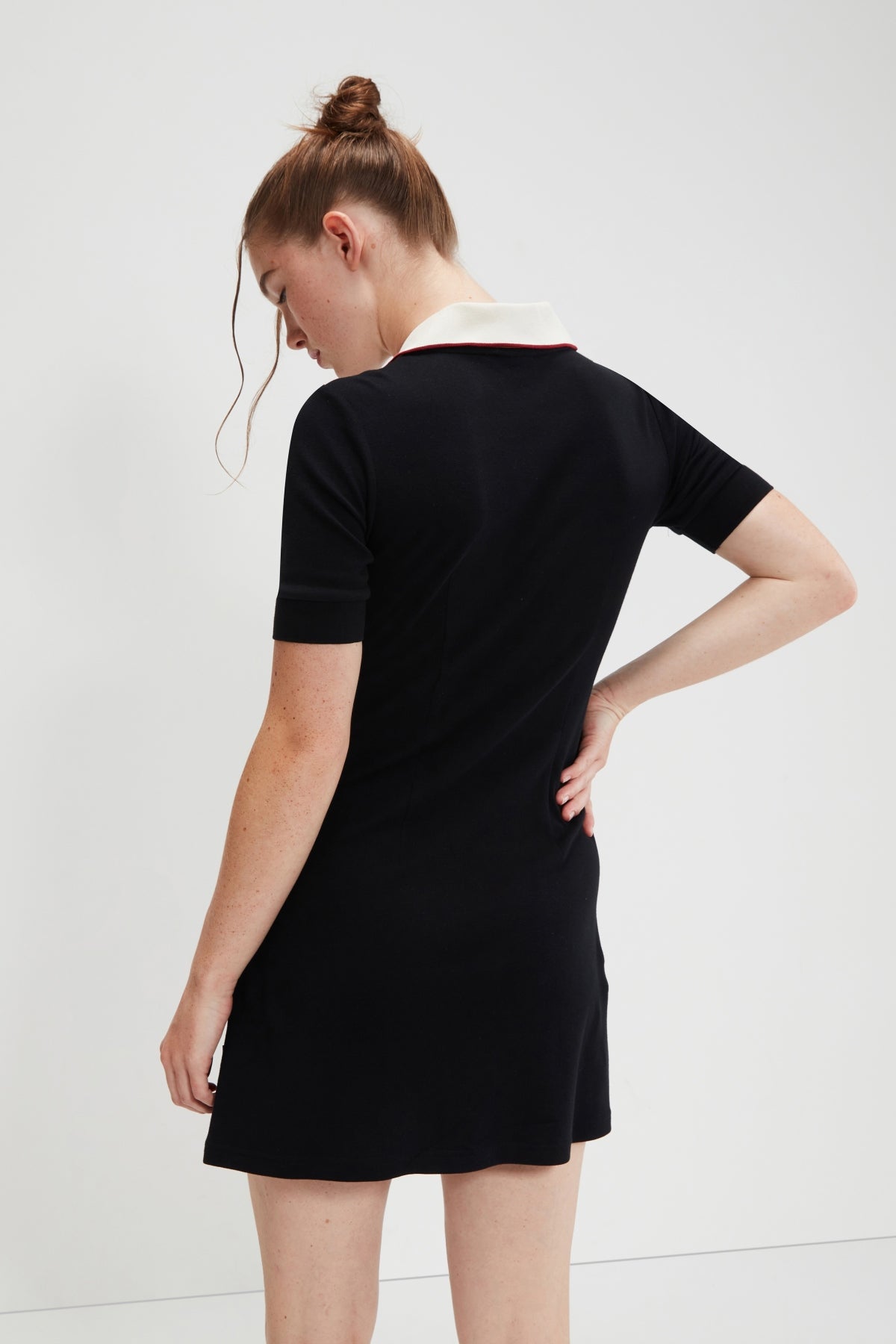 ELLESSE GLOVER DRESS en color NEGRO  (2)