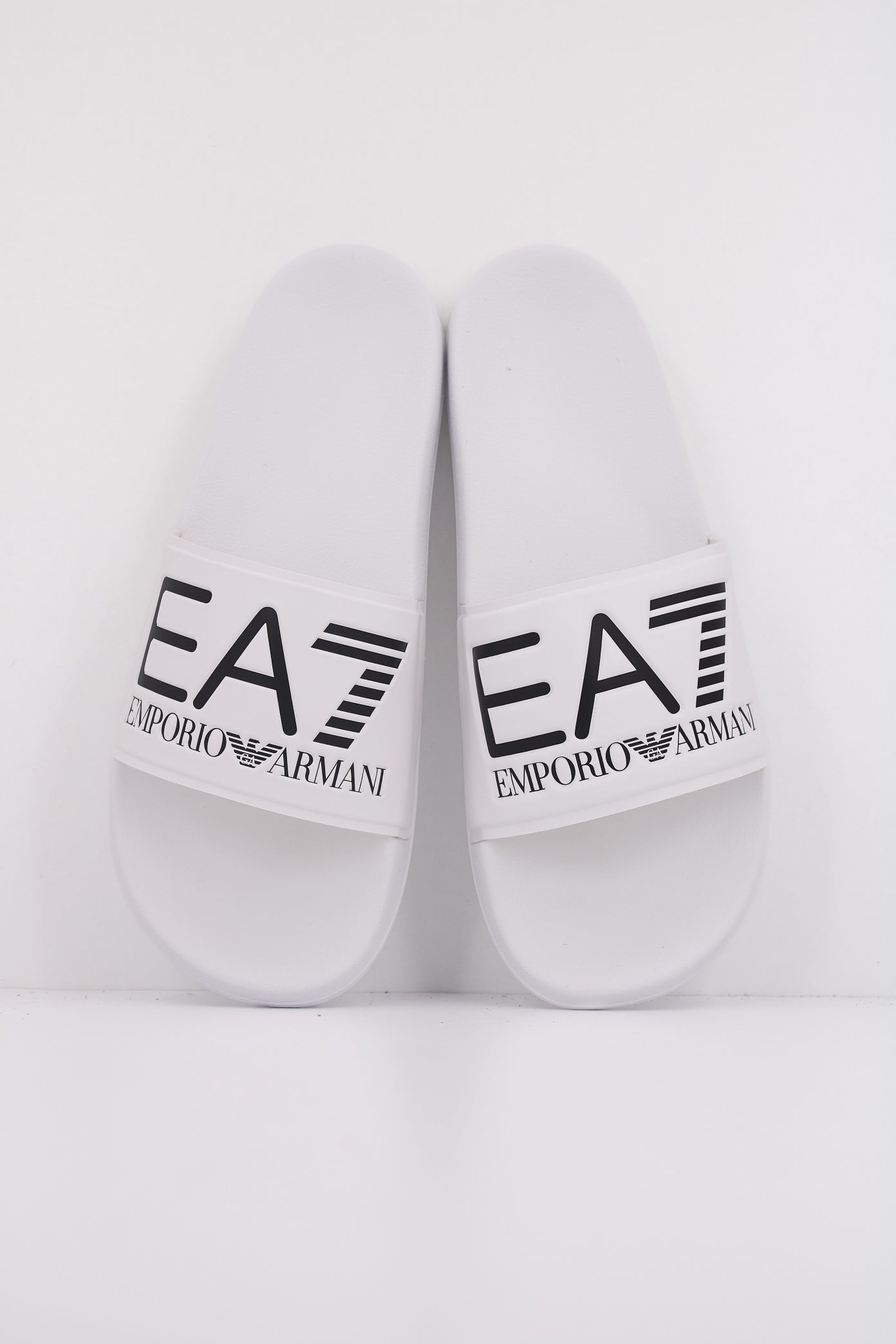 EMPORIO ARMANI SCARPE BEACHWEAR en color BLANCO  (3)