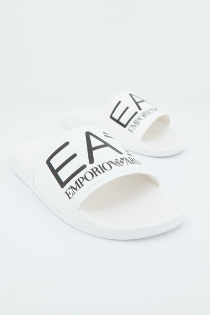 EMPORIO ARMANI BEACHWEAR en color BLANCO  (1)