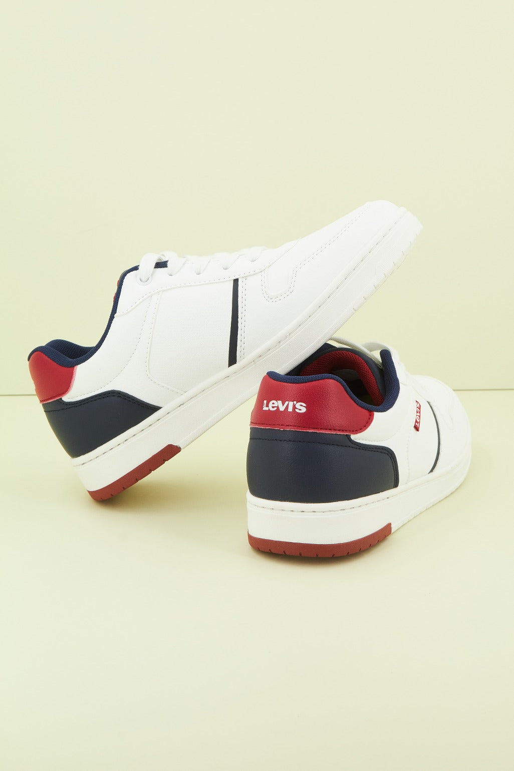 LEVI'S KICK en color BLANCO  (4)