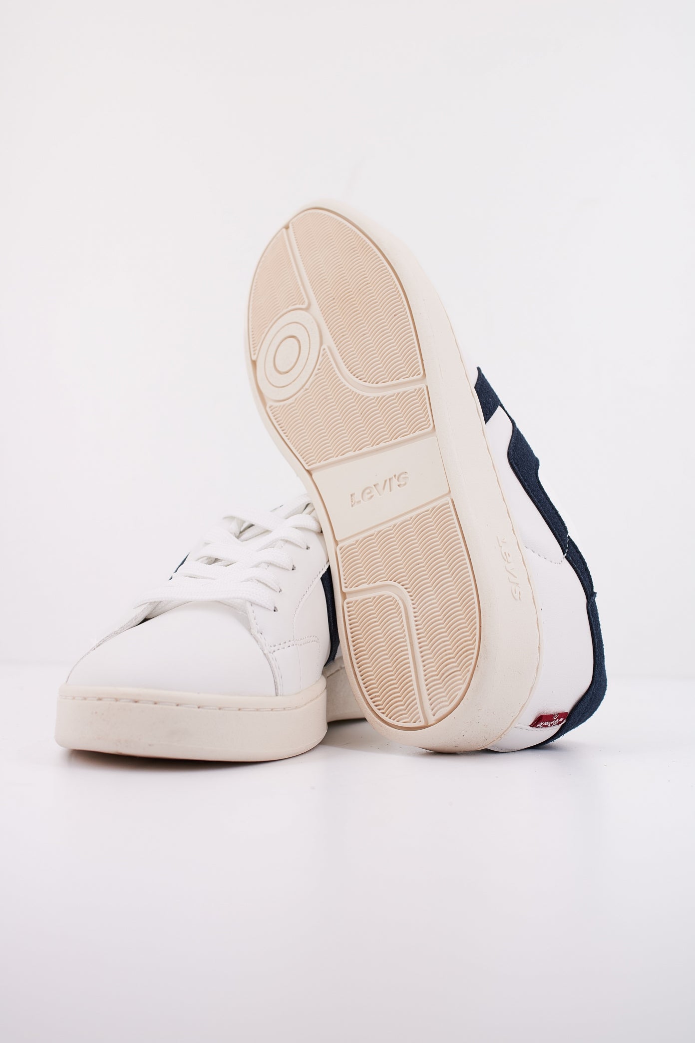 LEVI'S  SWIFT JR en color BLANCO  (5)