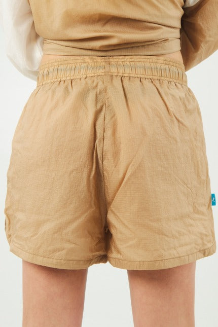 PUMA INFUSE WOVEN SHORT en color MARRON CLARO  (3)