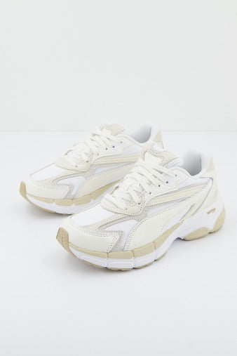 PUMA TEVERIS NITRO SELFLOVE  en color BEIS  (1)