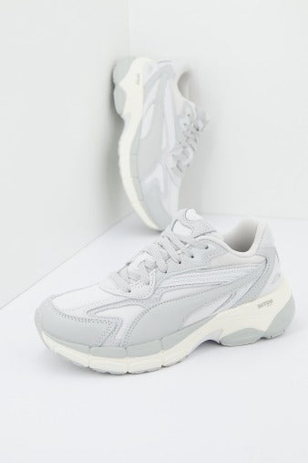 PUMA TEVERIS NITRO en color GRIS  (1)