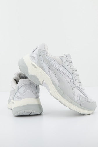 PUMA TEVERIS NITRO en color GRIS  (2)