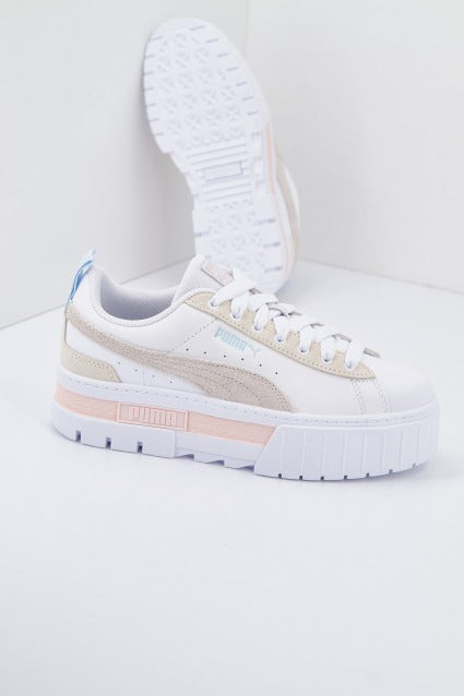 PUMA MAYZE MIX en color BLANCO  (3)