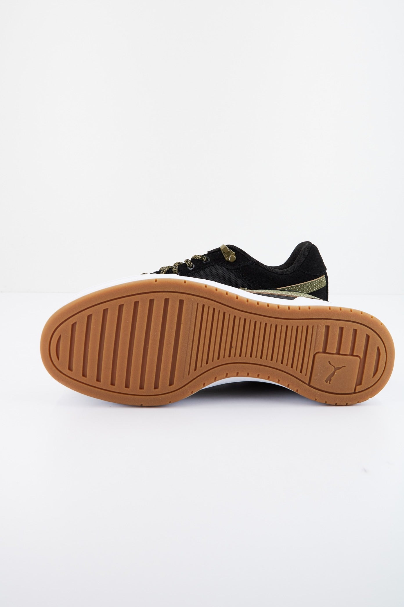 PUMA CA PRO TRAIL en color NEGRO  (4)