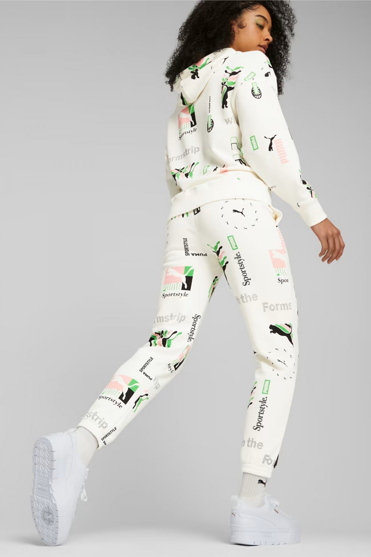 PUMA CLASSICS PRINTED WOMEN'S SWEATPANTS en color BLANCO  (3)