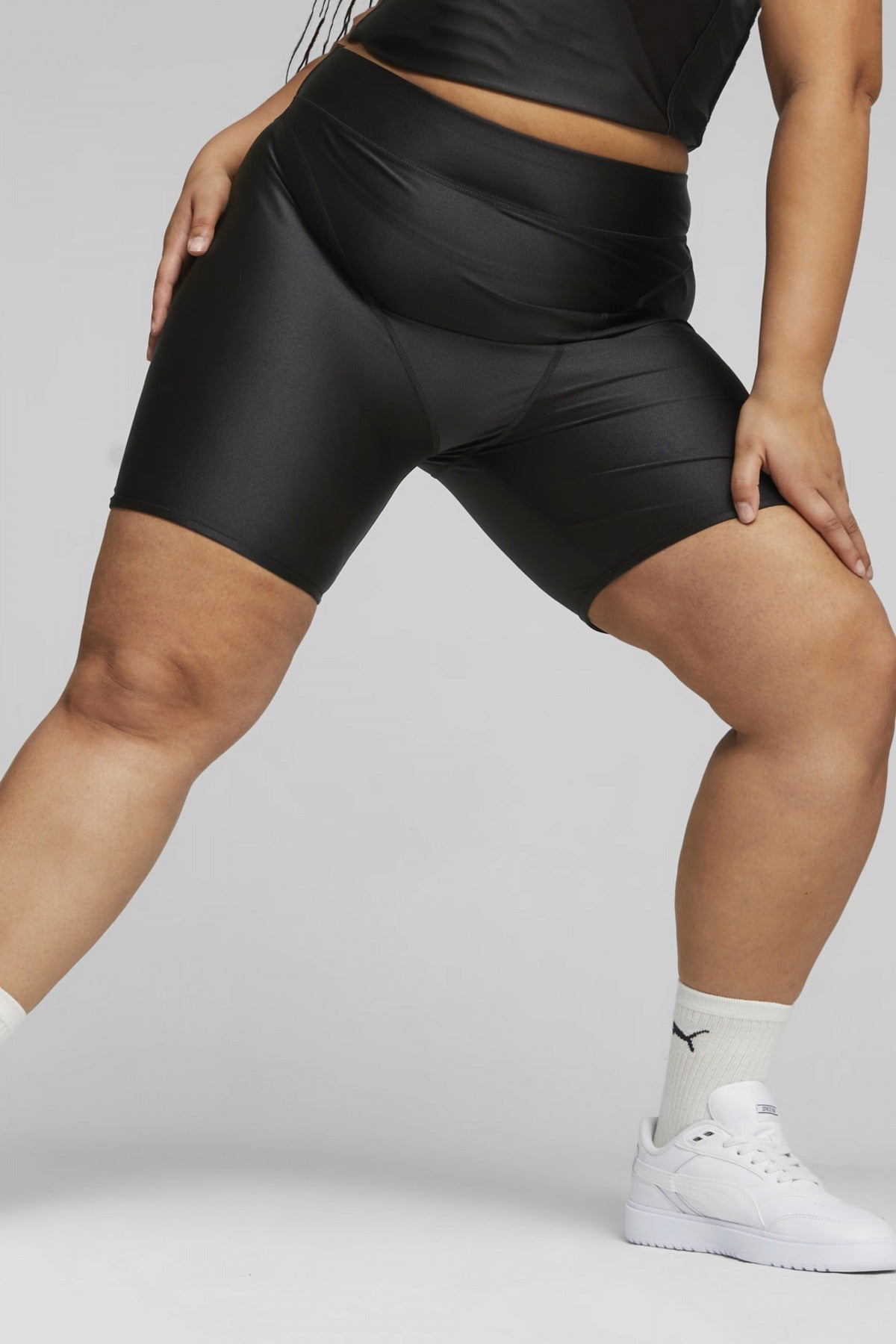 PUMA DARE TO SHORT TIGHTS en color NEGRO  (1)