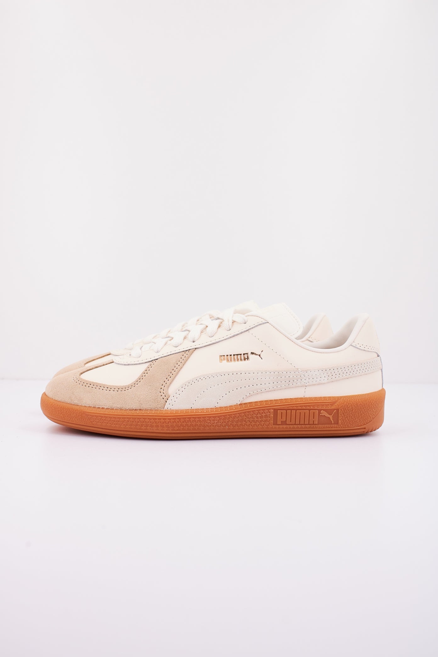 PUMA PUMA ARMY TRAINER en color BEIS  (1)