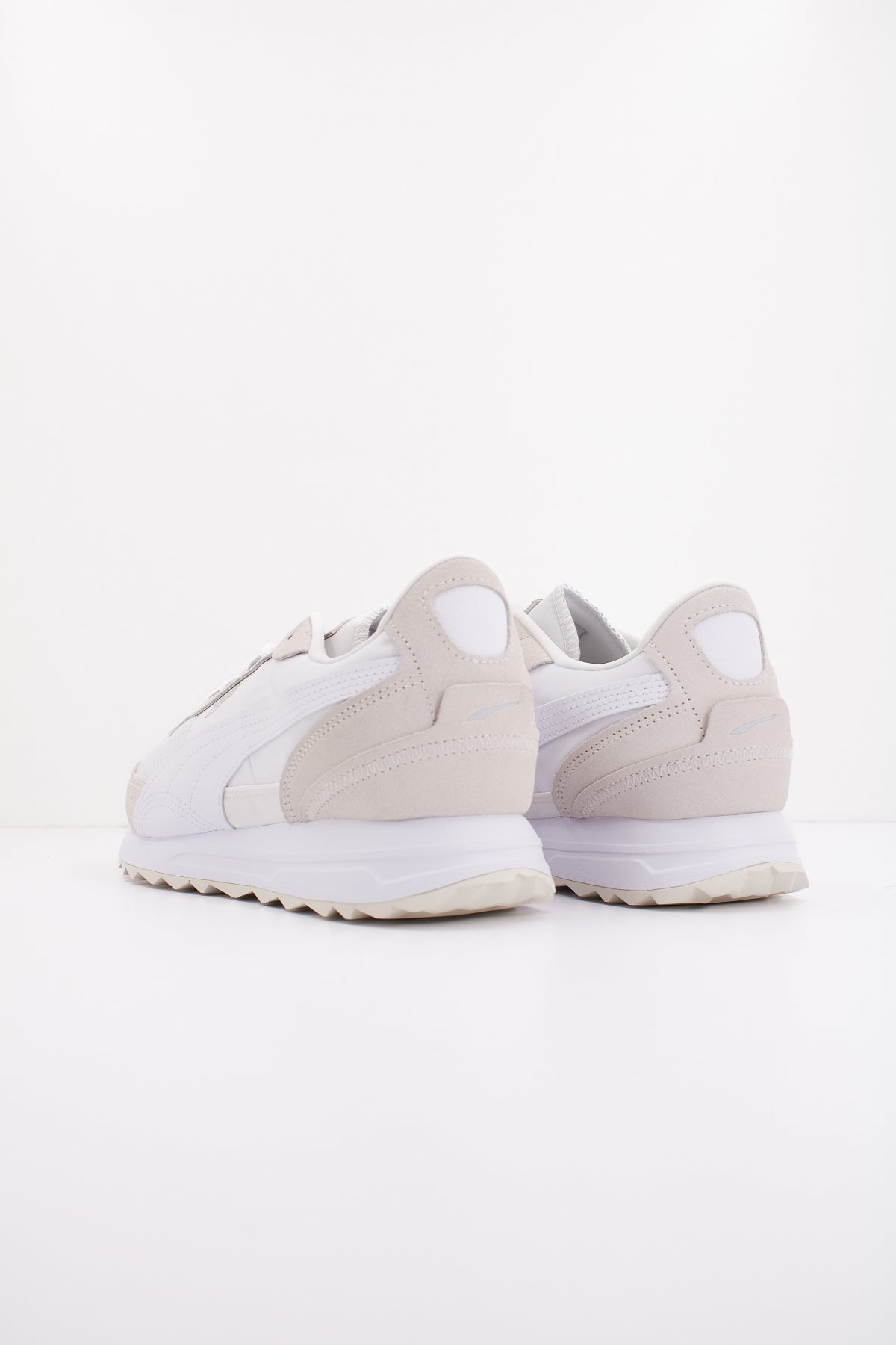 PUMA ROAD RIDER SD en color BLANCO  (3)