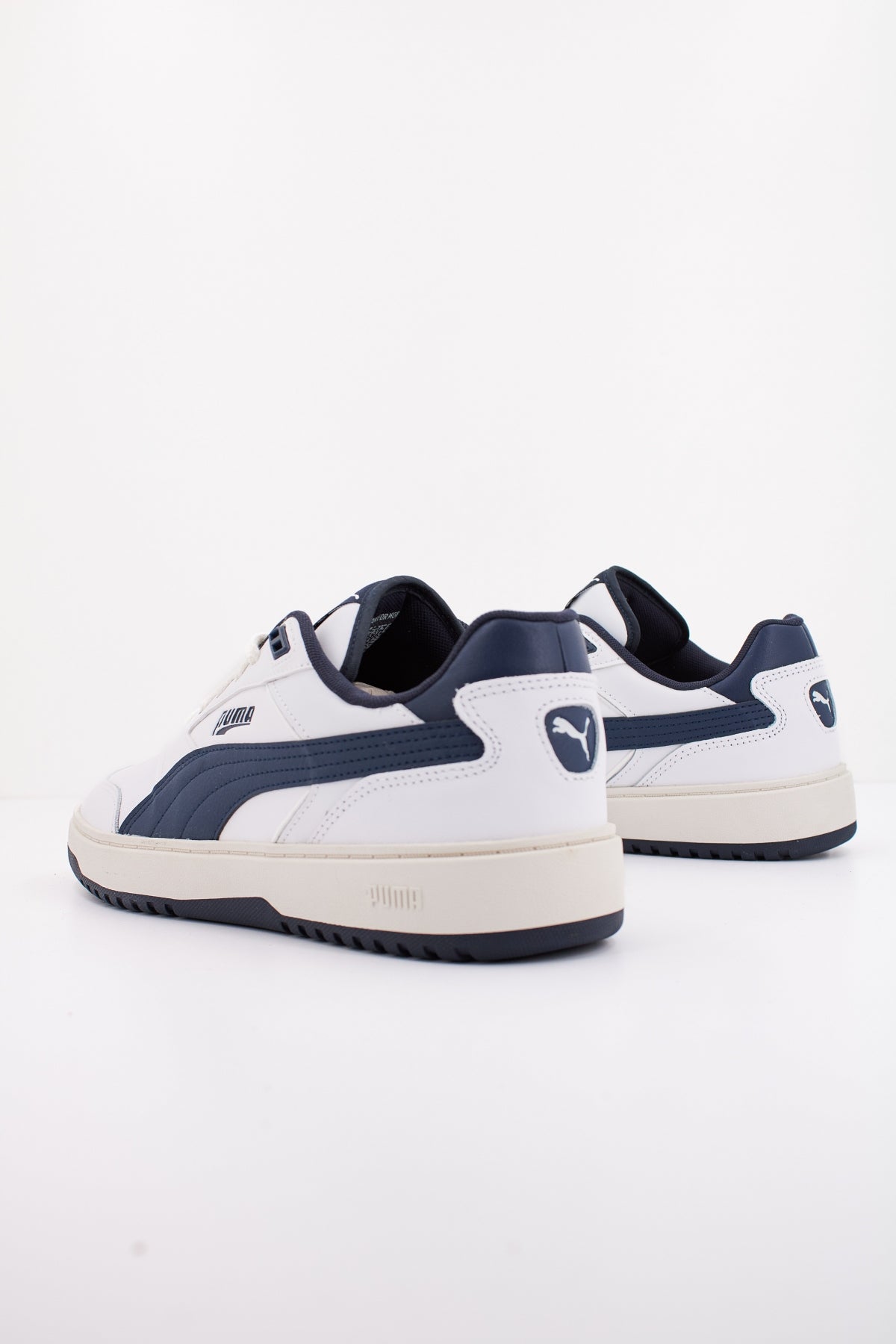 PUMA PUMA DOUBLECOURT en color BLANCO  (3)