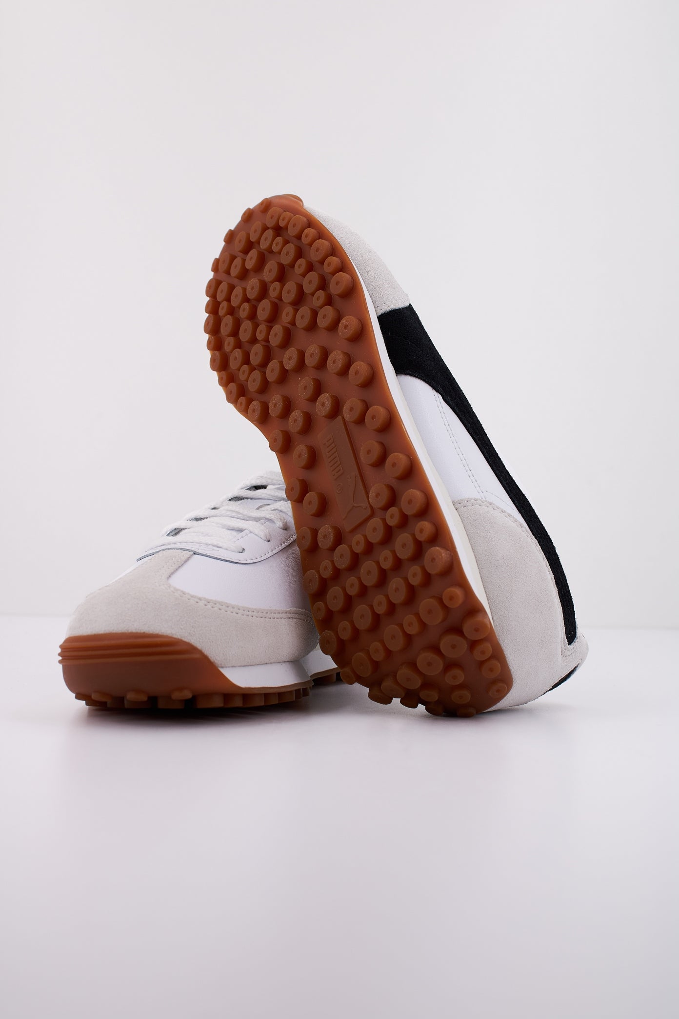 PUMA EASY RIDER MIX en color BLANCO  (5)