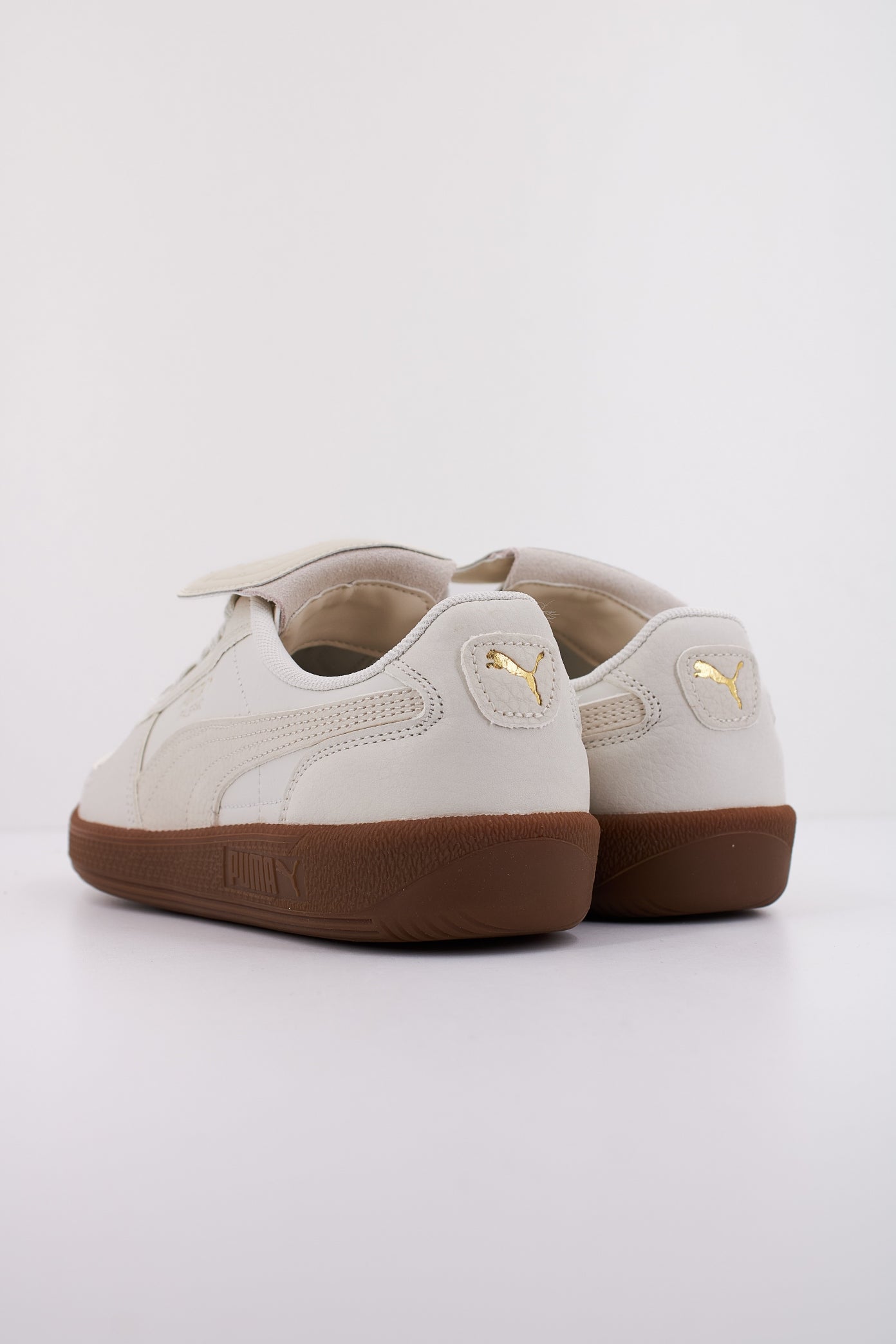 PUMA  PALERMO PREMIUM en color BLANCO  (4)