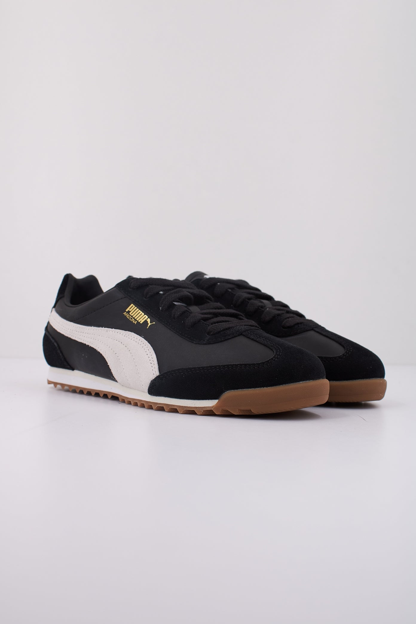 PUMA ARIZONA RETRO en color NEGRO  (2)