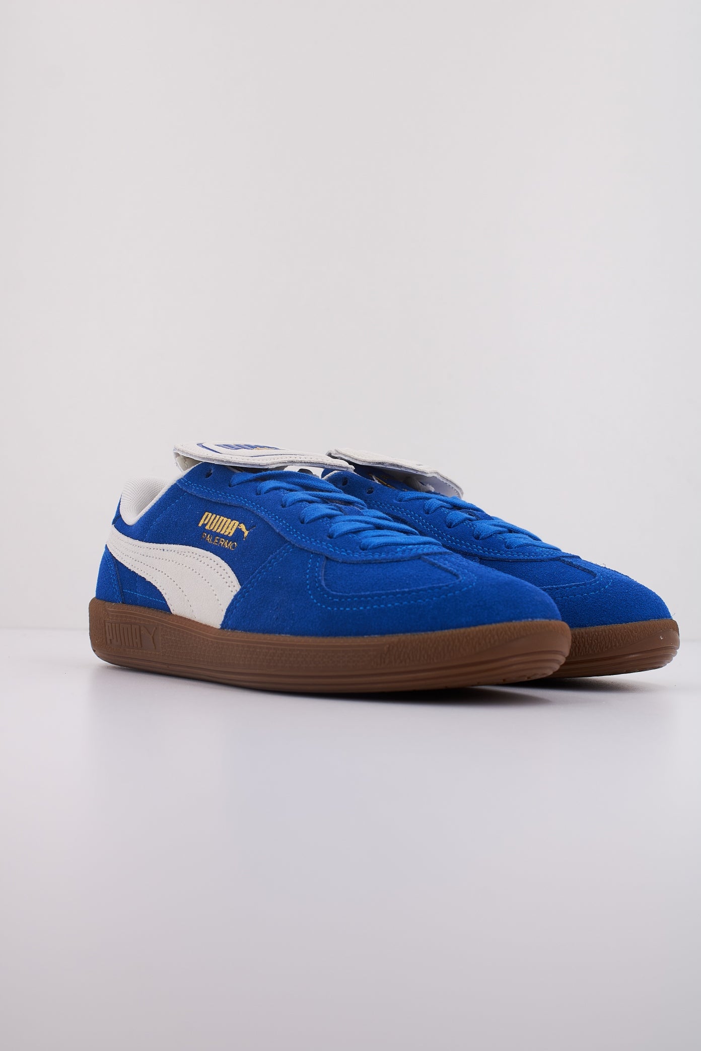 PUMA PREMIUM SUEDE en color AZUL  (2)