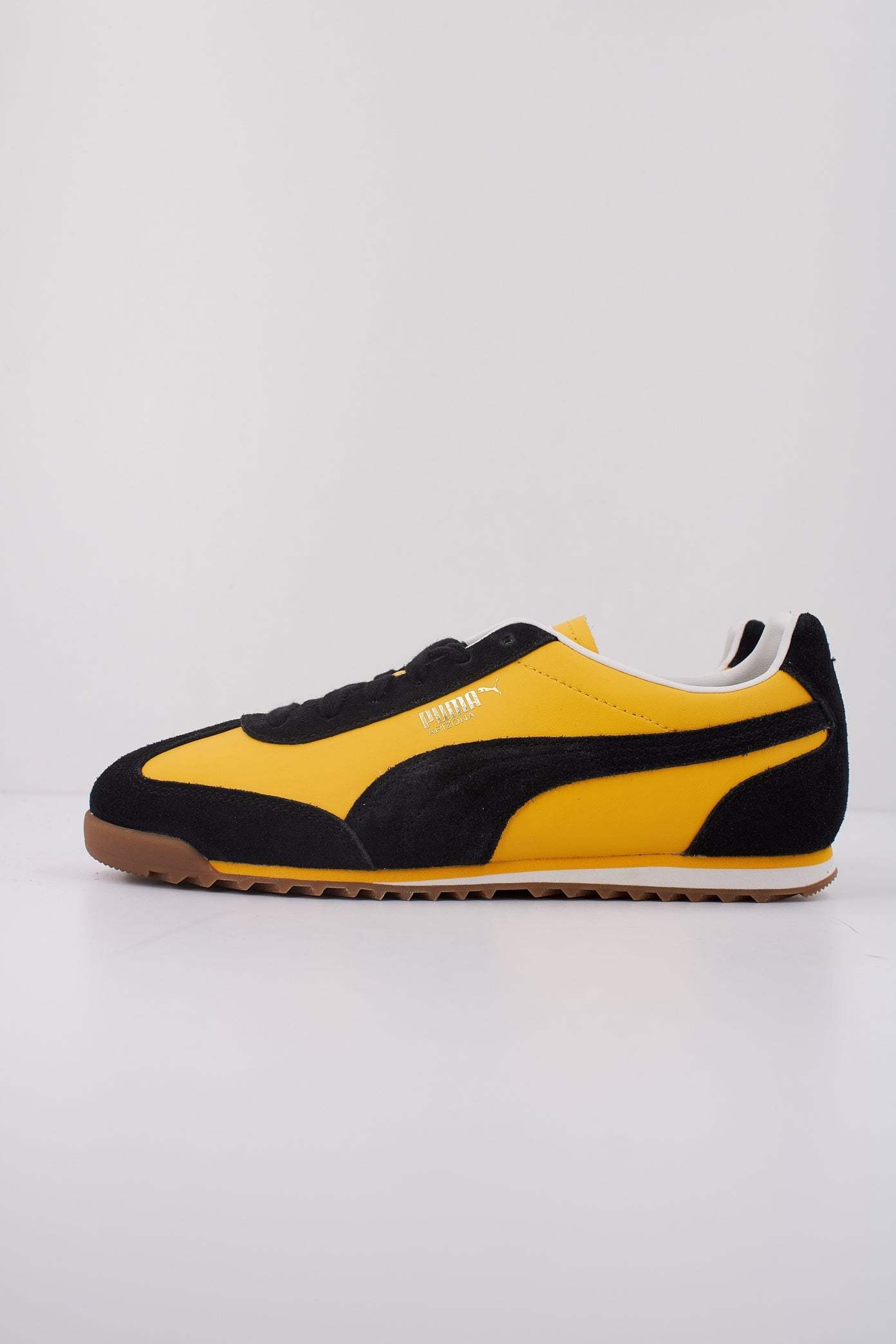 PUMA ARIZONA RETRO en color AMARILLO  (1)