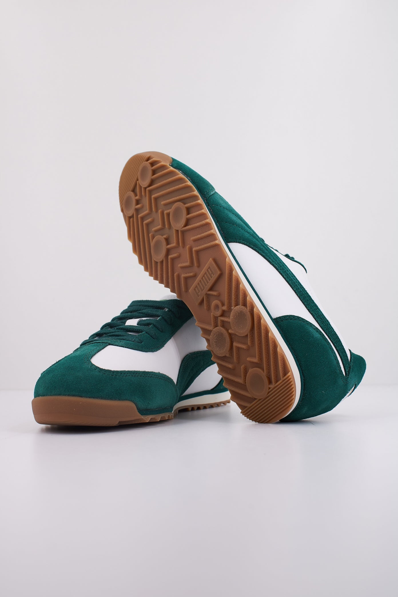 PUMA ARIZONA RETRO en color BLANCO  (5)