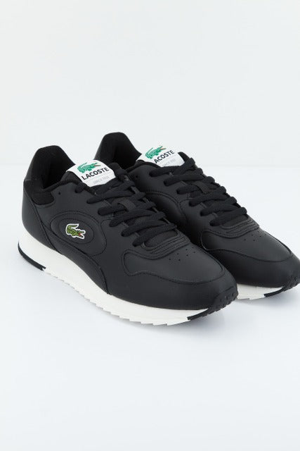 LACOSTE LINETRACK  SMA en color NEGRO  (1)