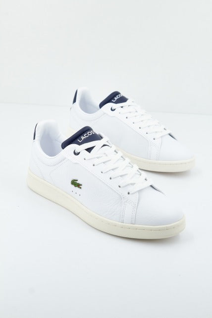 LACOSTE CARNABY PRO  SFA en color BLANCO  (1)