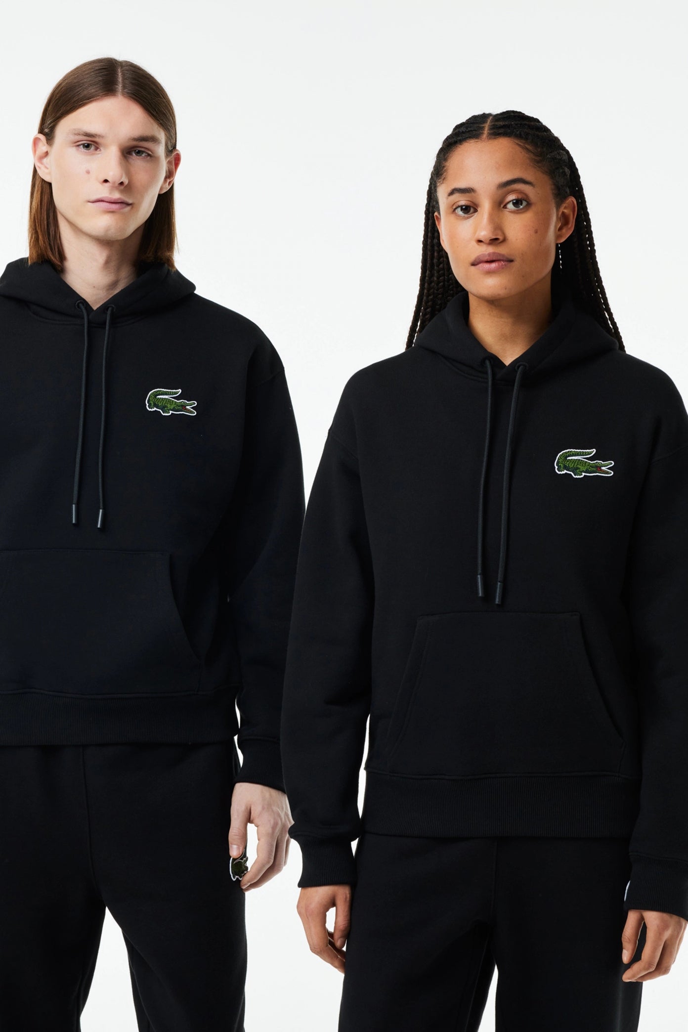 LACOSTE LOOSE FIT en color NEGRO  (1)