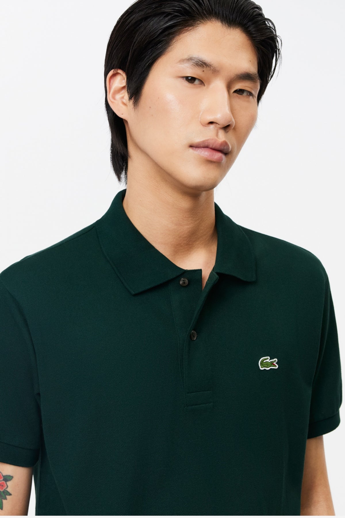 LACOSTE L SHORT SLEEVED RIBBED COLLAR S en color VERDE  (4)