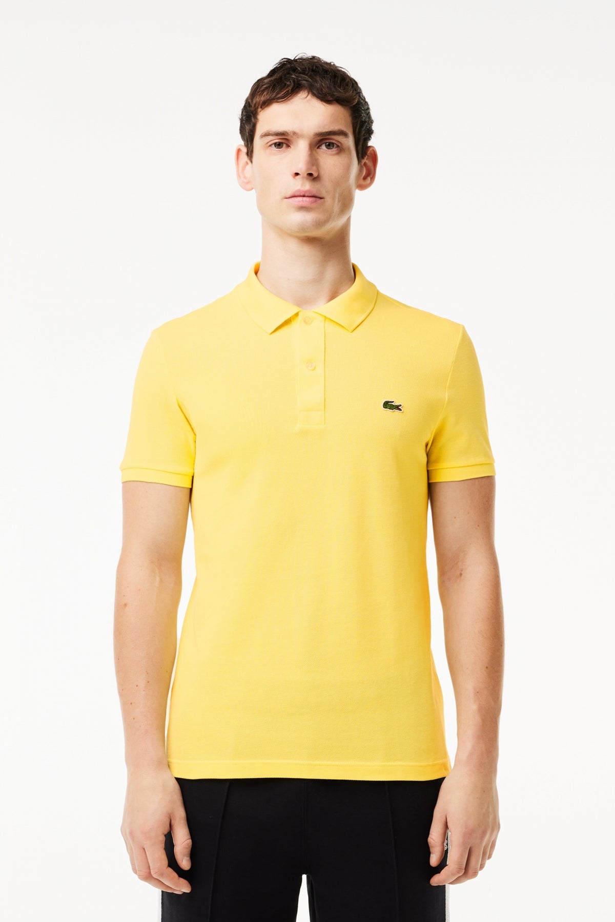 LACOSTE L SHORT SLEEVED RIBBED COLLAR S en color AMARILLO  (1)