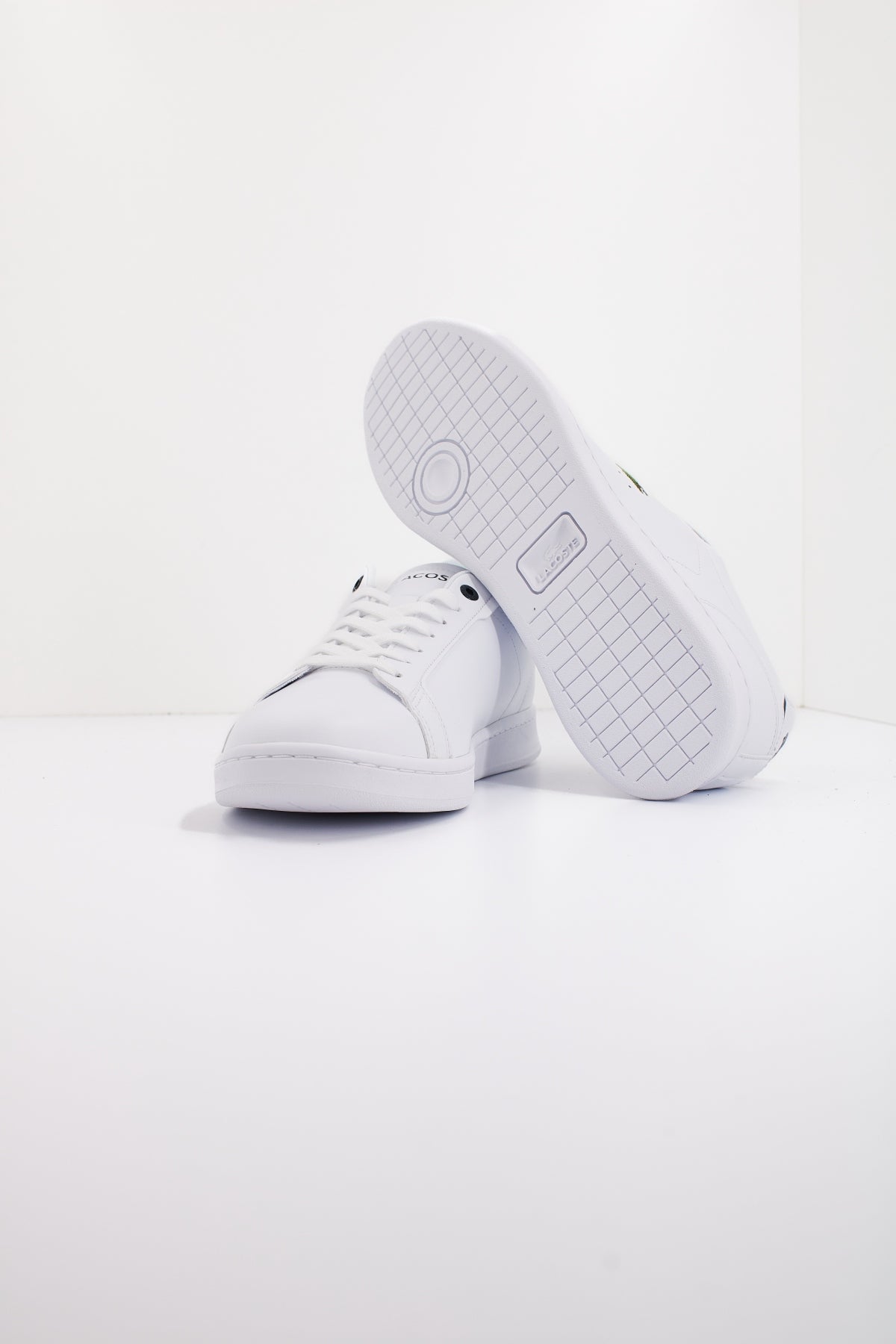 LACOSTE CARNABY PRO BL LEATHER TO en color BLANCO  (4)