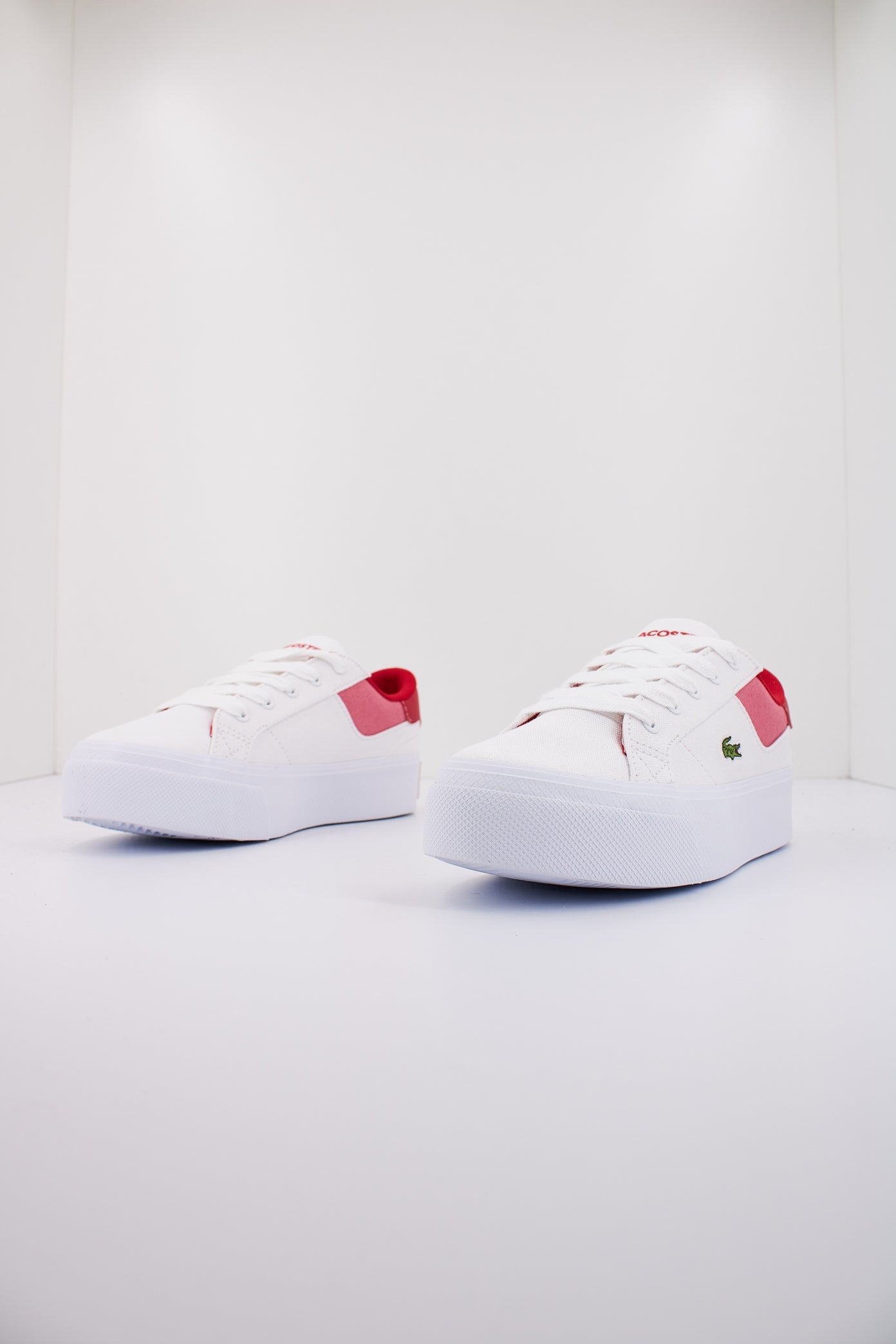 LACOSTE  ZIANE PLATFORM CONTRASTED en color BLANCO  (2)