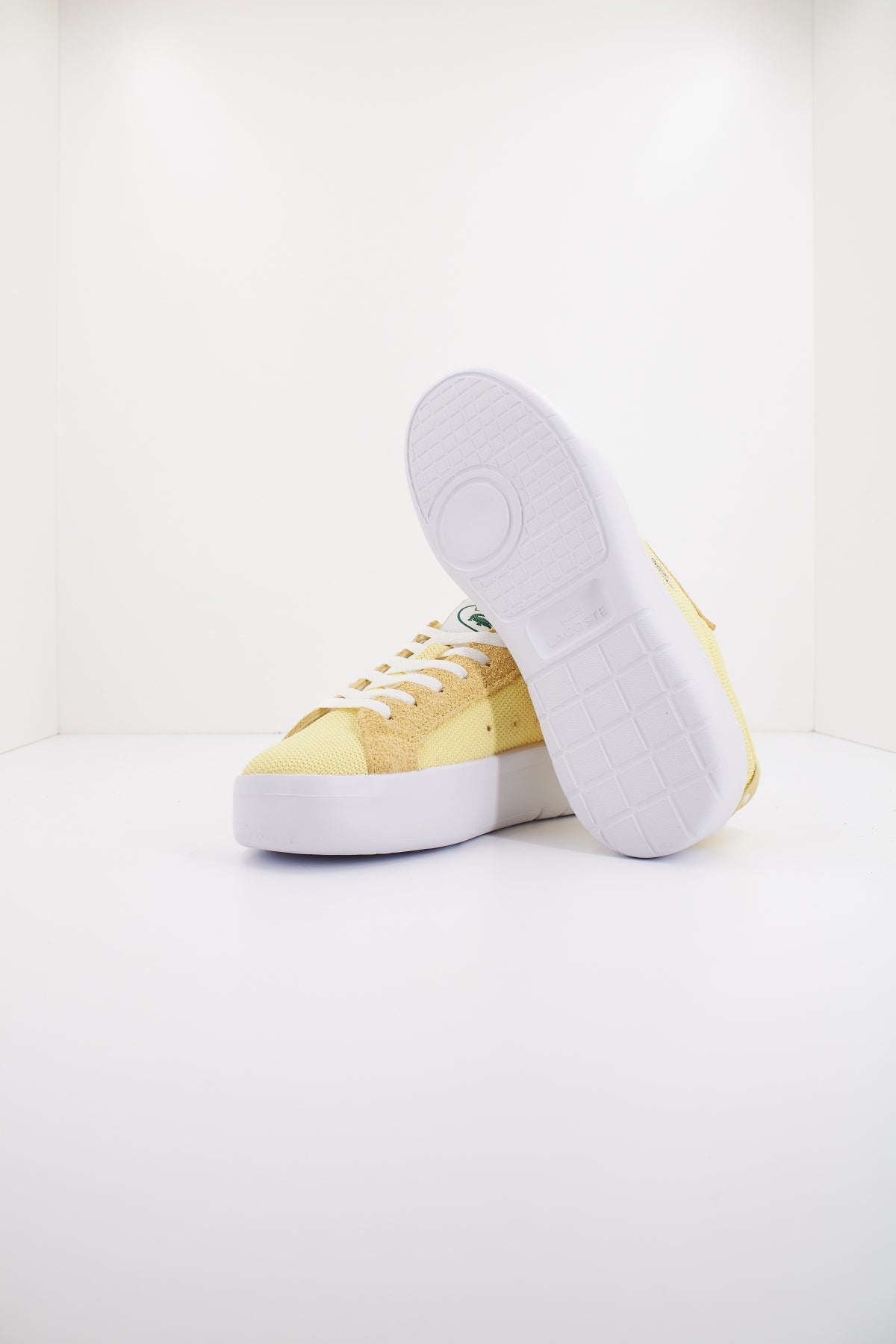 LACOSTE CARNABY PLATFORM LITE TEX en color AMARILLO  (4)