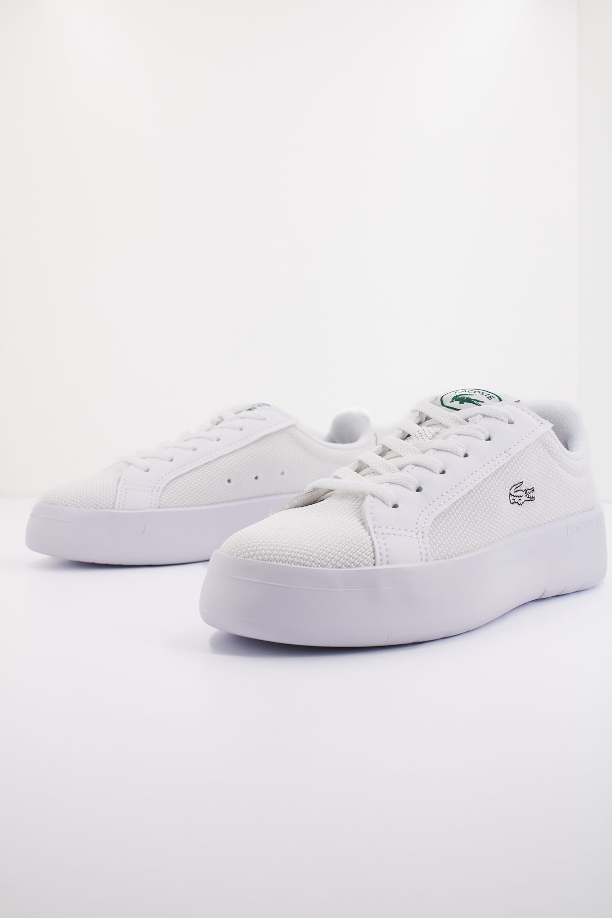 LACOSTE CARNABY PLATFORM LITE TEX en color BLANCO  (2)