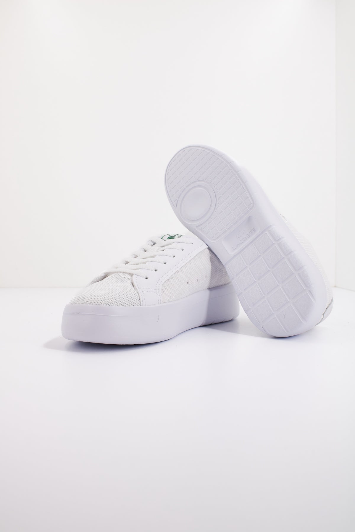 LACOSTE CARNABY PLATFORM LITE TEX en color BLANCO  (4)