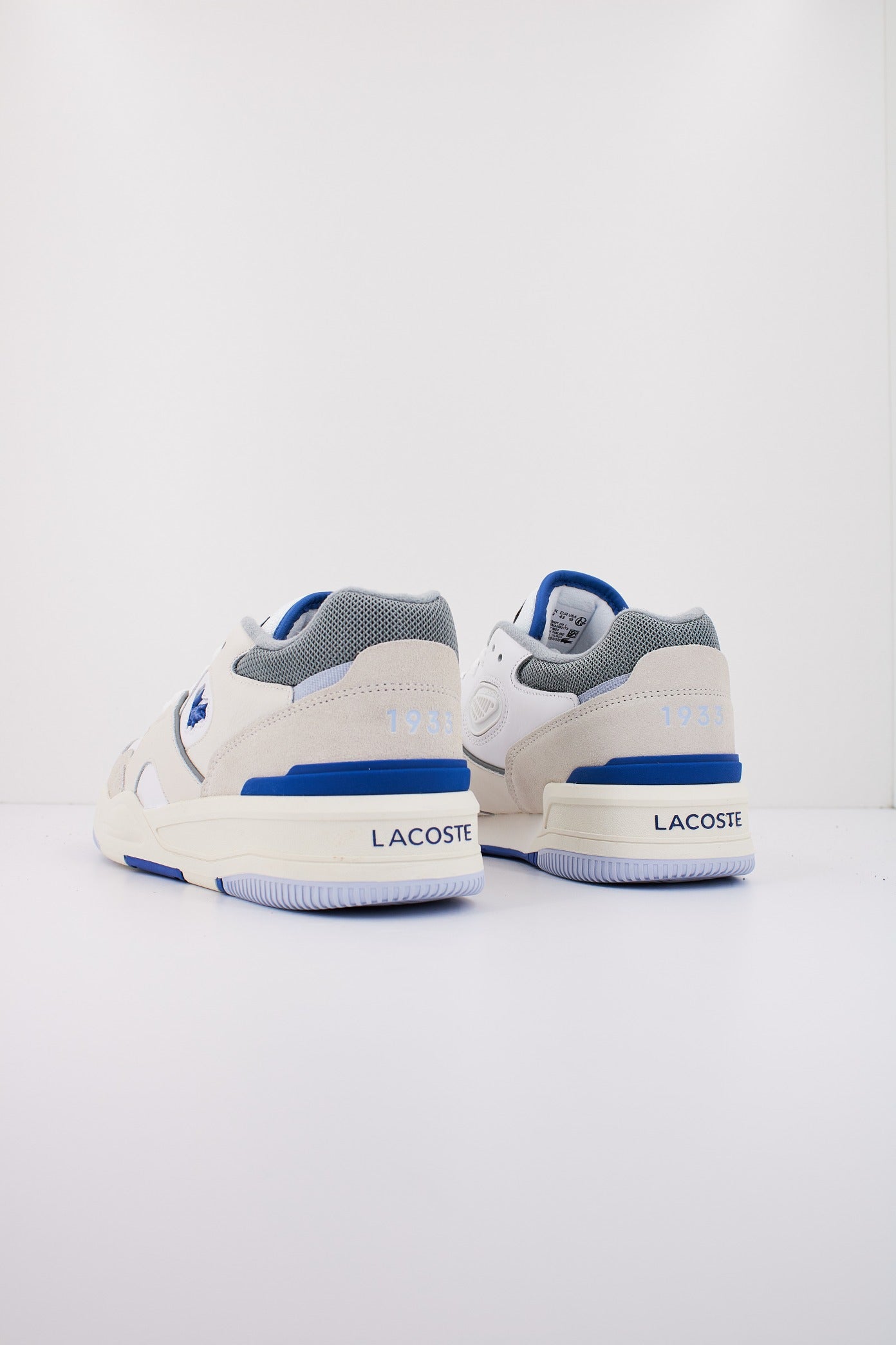 LACOSTE LINESHOT LEATHER LOGO en color BEIS  (3)