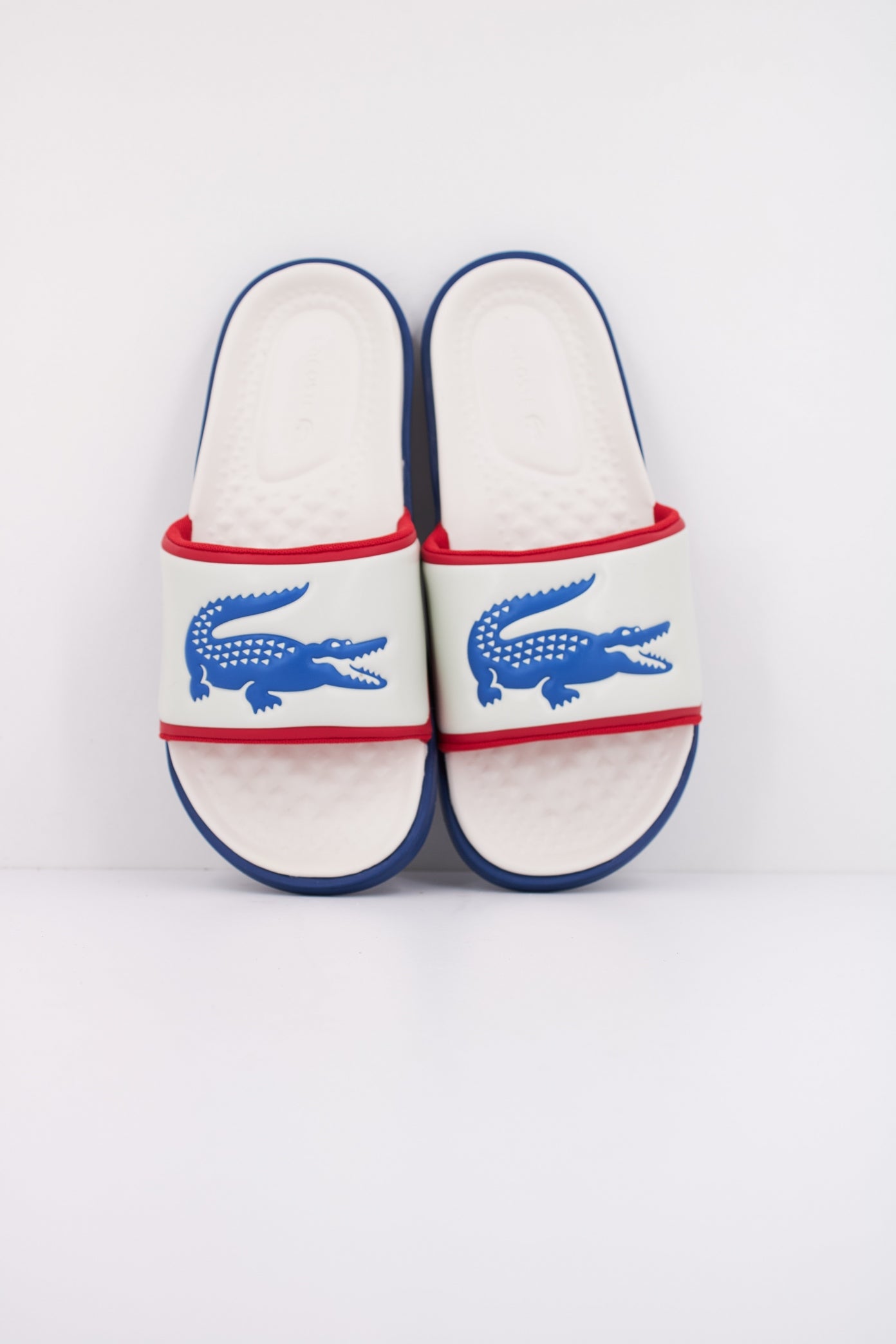 LACOSTE  SERVE SLIDE DUAL SYNTHETI en color BLANCO  (3)