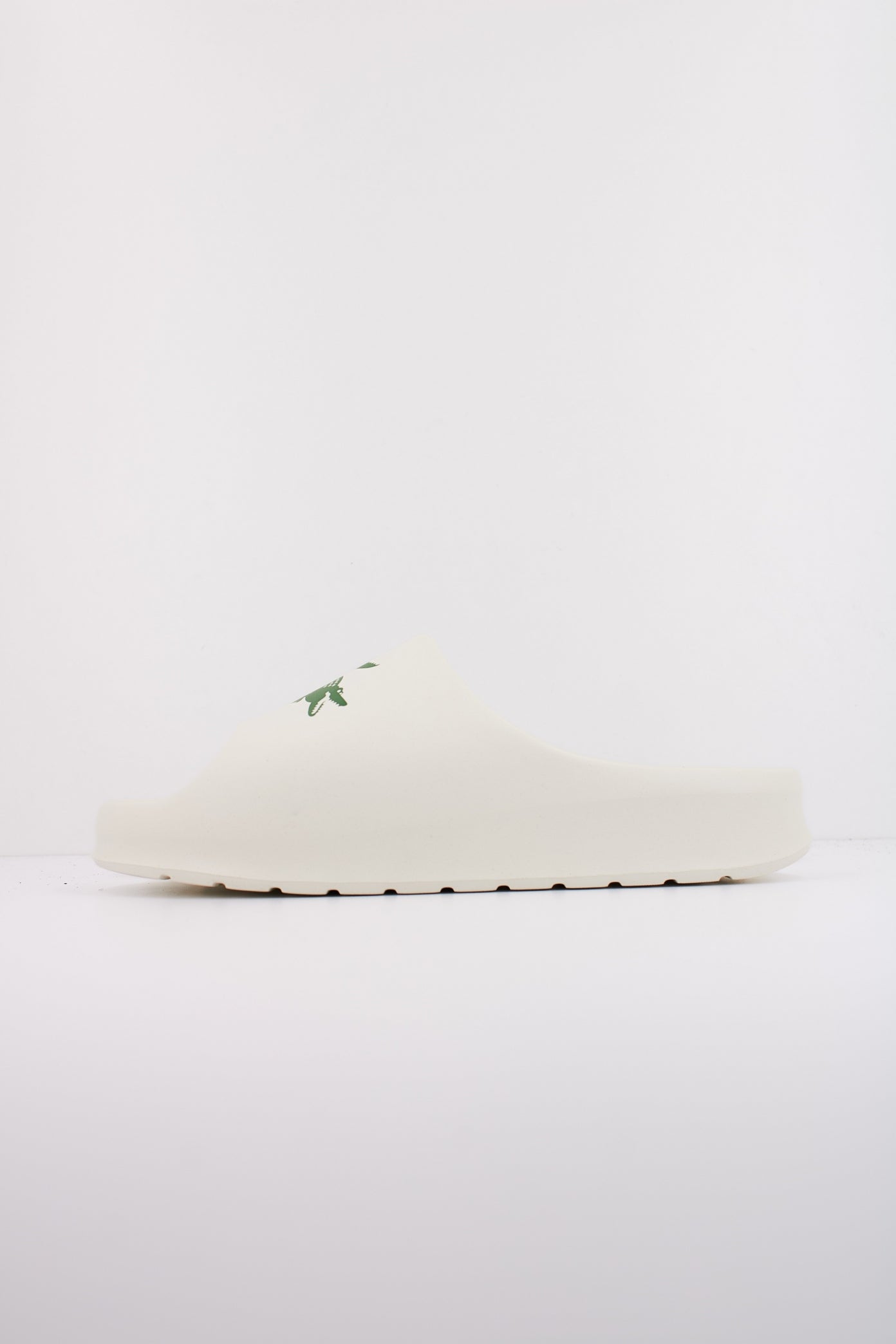 LACOSTE  MEN'S SERVE SLIDE . en color BLANCO  (1)