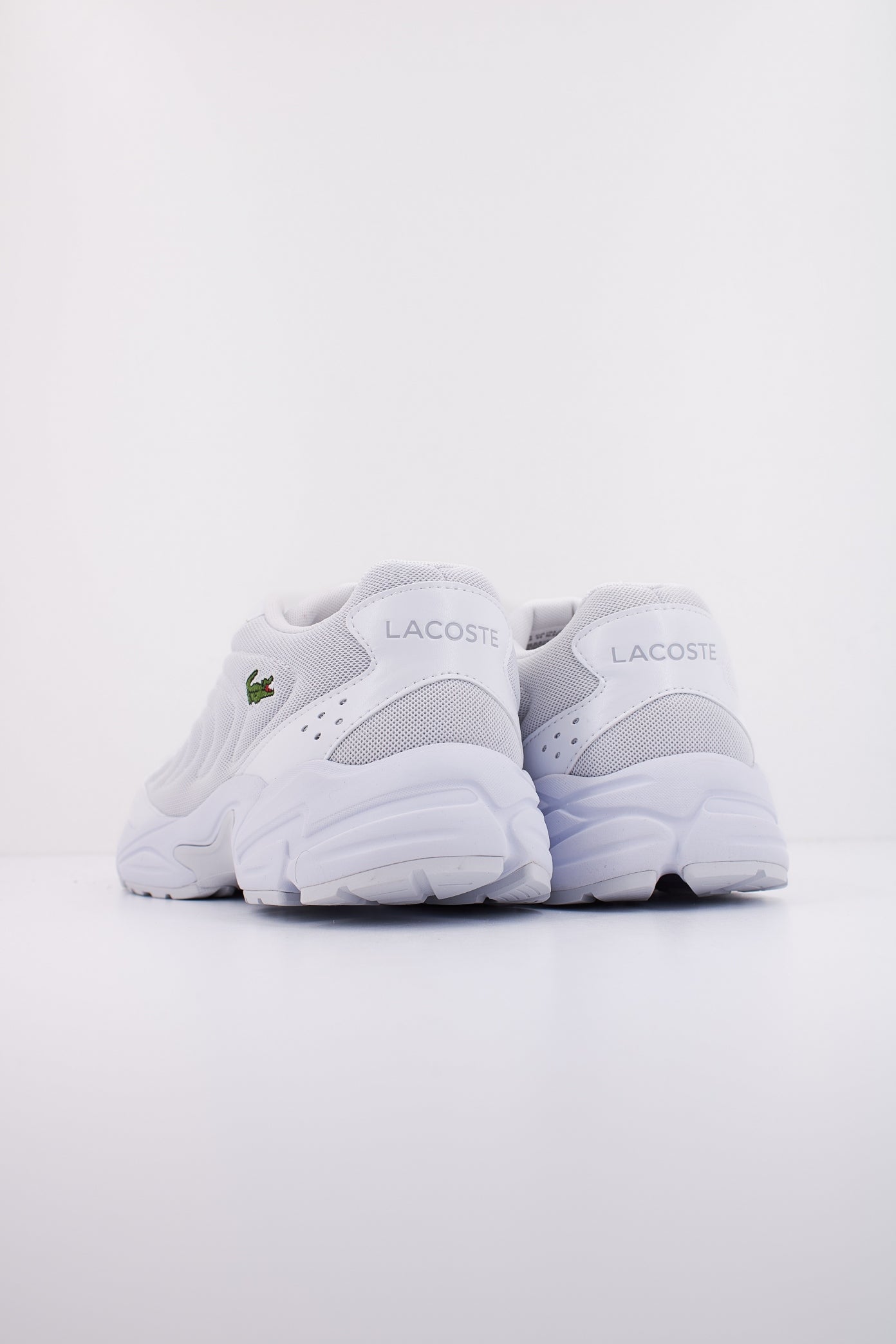 LACOSTE  STORM  K LITE SN en color BLANCO  (4)