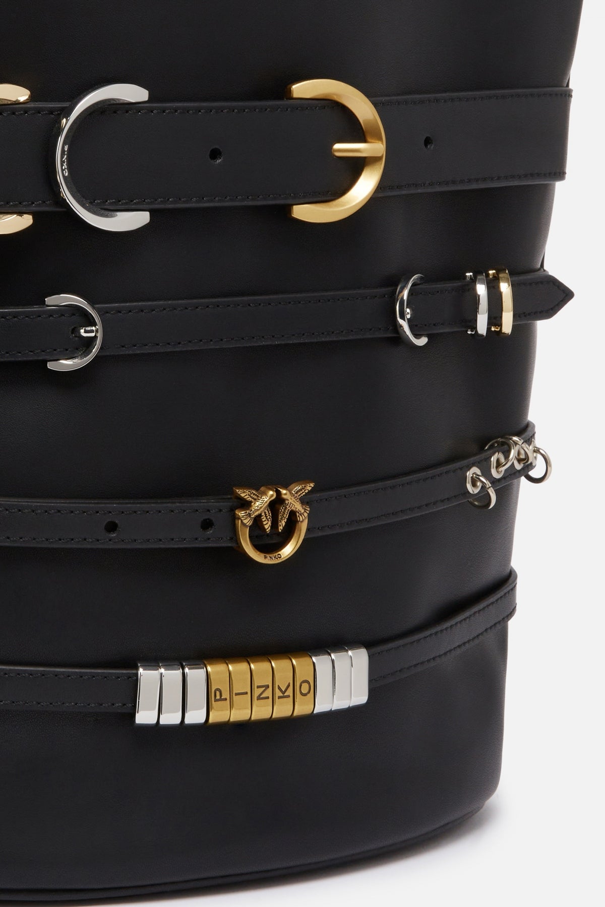 PINKO  BELTS BUCKET VITE en color NEGRO  (3)