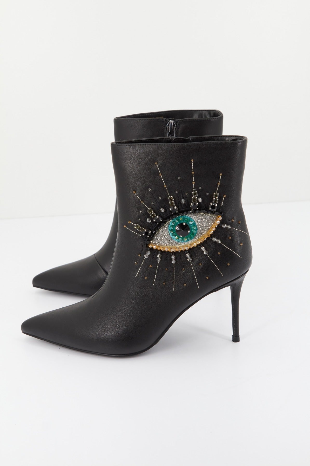 KURT GEIGER LONDON BELGRAVIA EYE ANKLE BOOT en color NEGRO  (1)