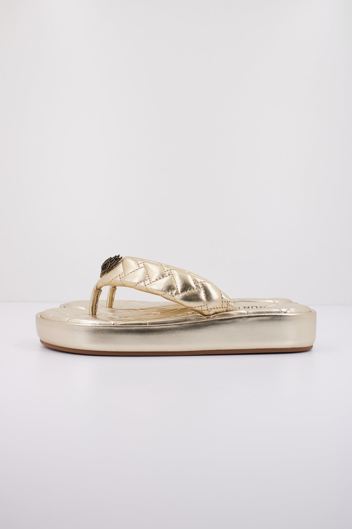 KURT GEIGER LONDON KENSINGTON PUFF FLIP FLOP en color ORO  (1)