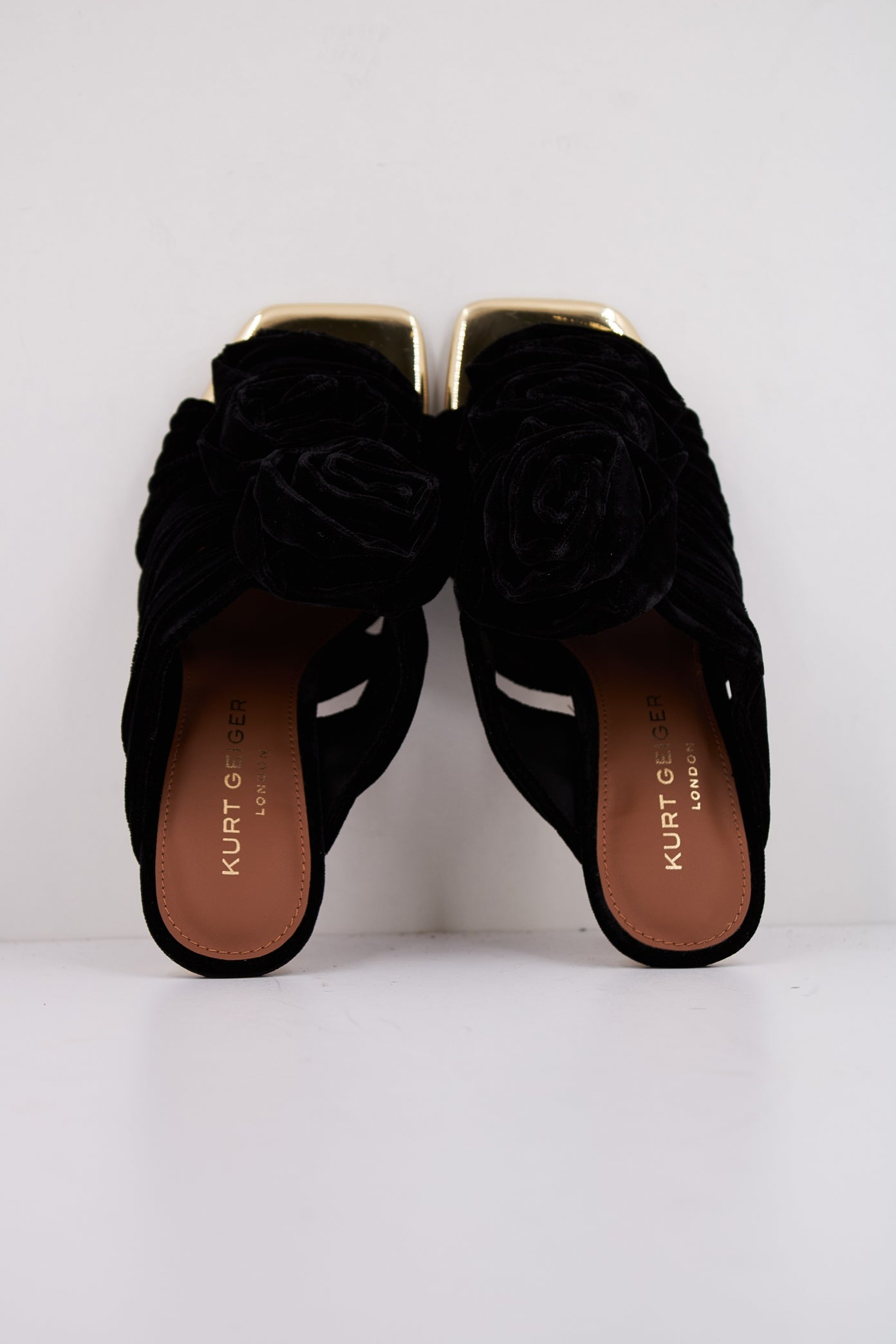 KURT GEIGER LONDON  BLOOM MULE en color NEGRO  (3)